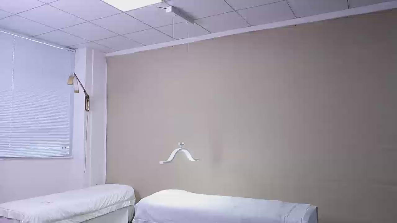 Ceiling-Mount Cloud Light Eyelash Lamp with Phone Stand